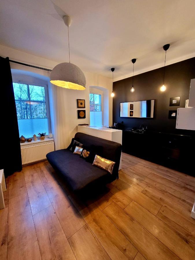 Apartament By The Way Wroclaw Exterior photo