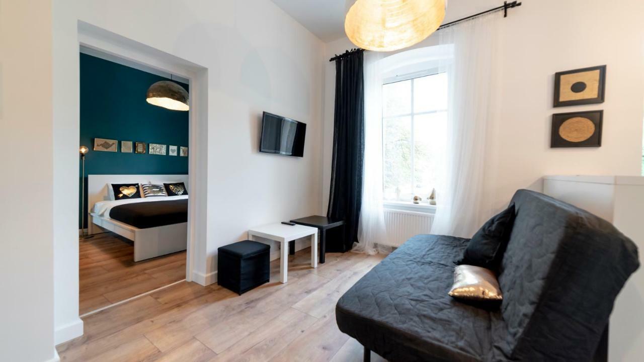 Apartament By The Way Wroclaw Exterior photo