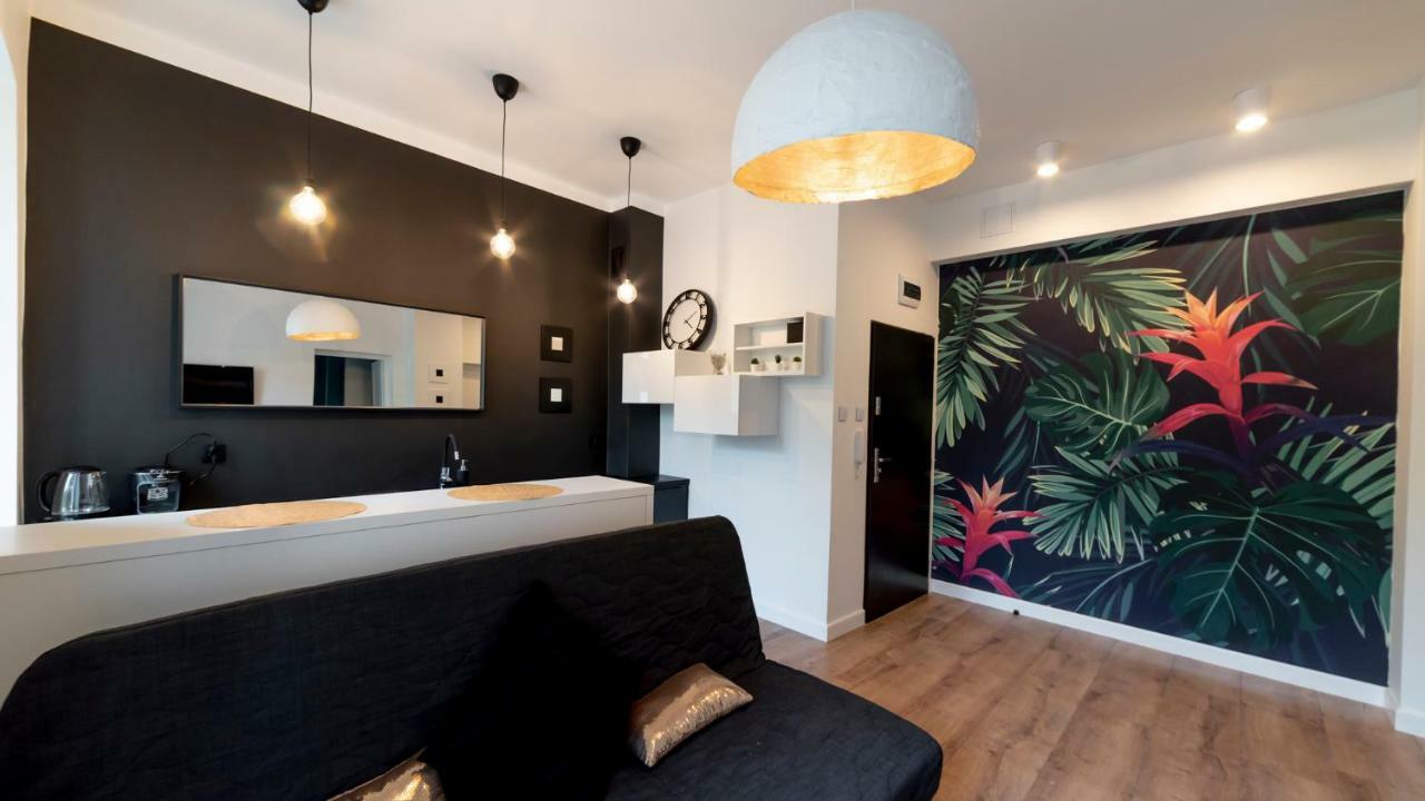 Apartament By The Way Wroclaw Exterior photo