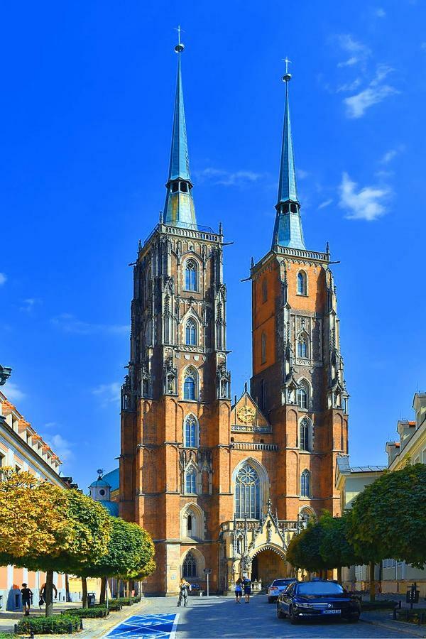 Apartament By The Way Wroclaw Exterior photo
