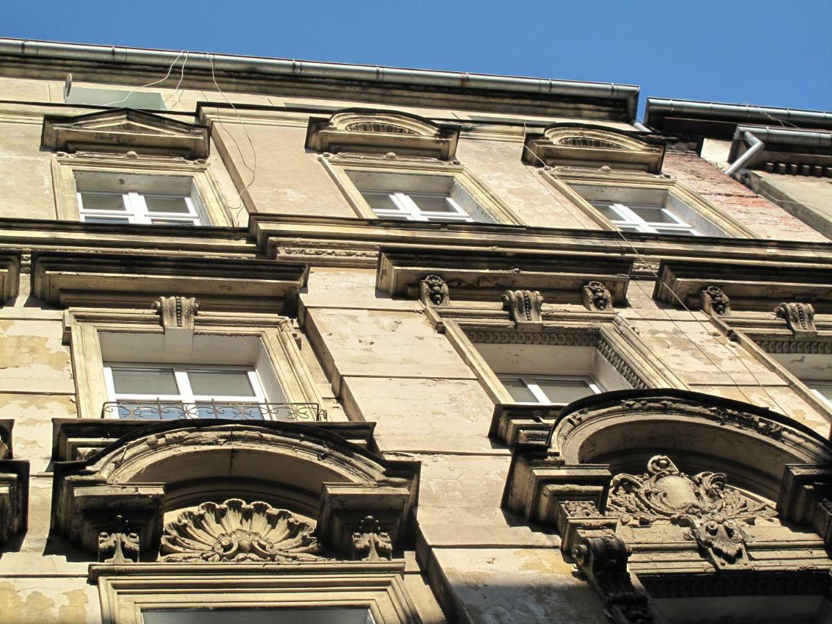 Apartament By The Way Wroclaw Exterior photo